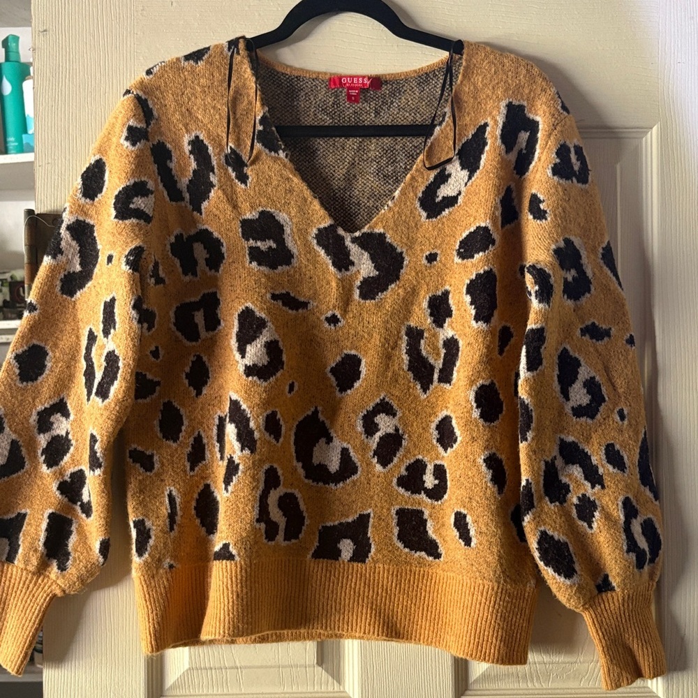 Guess Women's V-Neck Leopard Sweater - Gold and Black